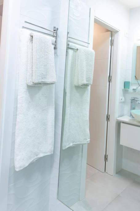 Apartamento Completo A 5 Minutos Estacion Tren. Kordoba Bagian luar foto
